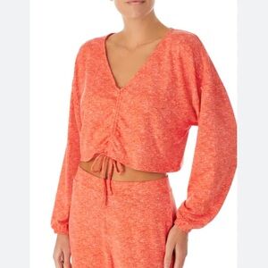 REFINERY 29 Coral V-Neck Long Sleeve Cropped Top Size XL